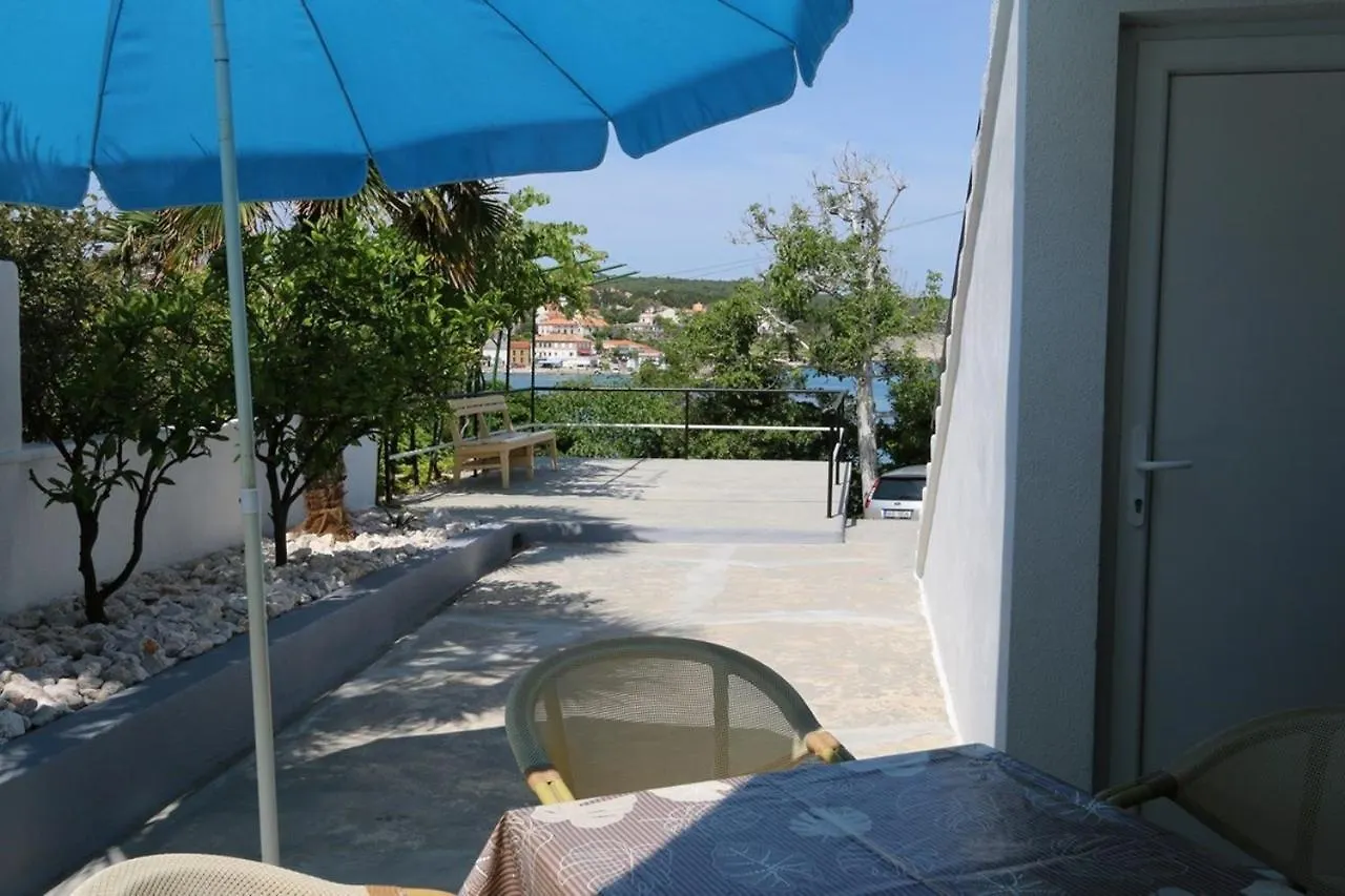 Apartment In Silo/Insel Krk 13550